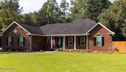 5 W Melody Dr, Jesup, GA 31545