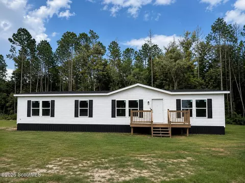 709 Auction Rd, Waynesville, GA 31566