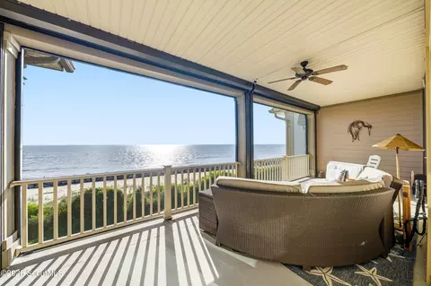 242 Turtle Track Ln, Jekyll Island, GA 31527
