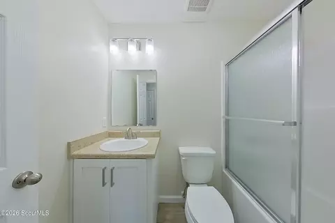 Bath - 121 Union St, Waycross, GA 31501 photo 3 of 3