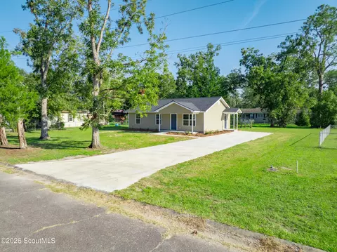 Exterior - 121 Union St, Waycross, GA 31501 photo 2 of 5
