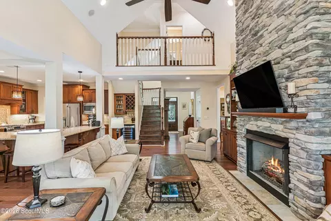 Living - 440 Eagle Crest Dr, Waverly, GA 31565 photo 1 of 5