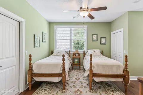 Bedroom - 440 Eagle Crest Dr, Waverly, GA 31565 photo 5 of 6