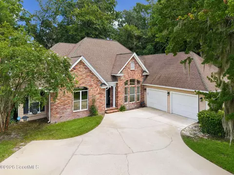 912 E Riverview Dr E, Saint Marys, GA 31558