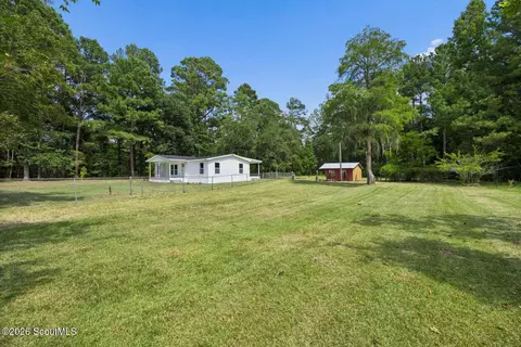 Exterior - 562 4th Street Ext, Guyton, GA 31312 photo 4 of 7