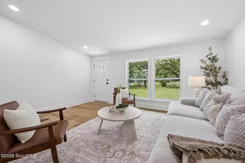 Living - 562 4th Street Ext, Guyton, GA 31312 photo 3 of 3