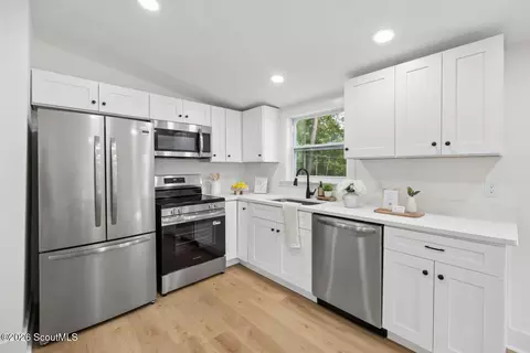 Kitchen - 562 4th Street Ext, Guyton, GA 31312 photo 2 of 3