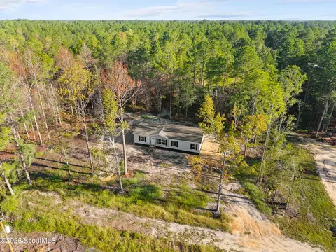 204 Hart Rd, Glennville, GA 30427