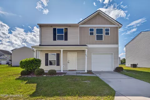 215 Barbour Ln, Hinesville, GA 31313