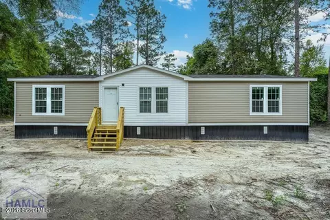 26 Odessa Rd, Jesup, GA 31546