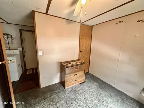 Bedroom - 6979 Oak Ridge Cir, Blackshear, GA 31516 photo 1 of 3