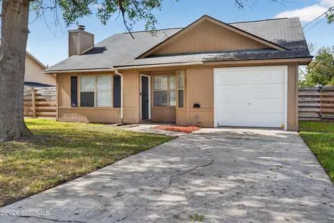 662 Demere St, Hinesville, GA 31313