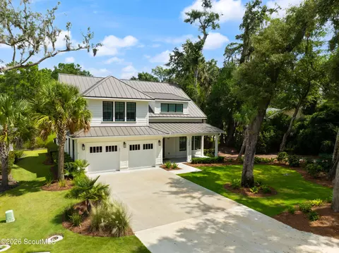 150 Ledbetter Ave, Saint Simons Island, GA 31522