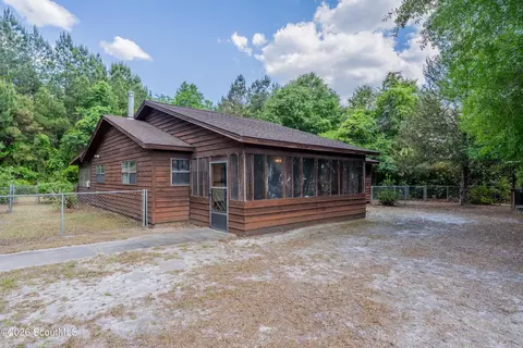 43 Dixie Ln, Waycross, GA 31503