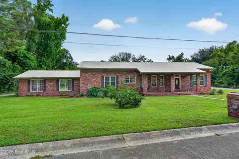 1007 Dogwood Dr, Waycross, GA 31501