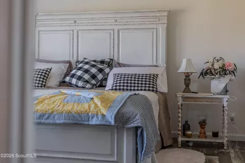 Bedroom - 5571 Bowen Rd, Blackshear, GA 31516 photo 4 of 4