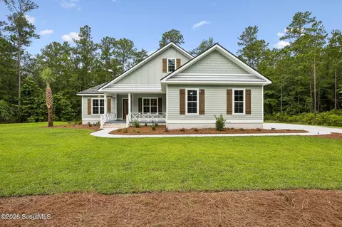 234 Marina Isle Dr, Woodbine, GA 31569