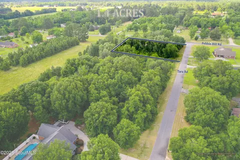 5561 Tara Rd, Waycross, GA 31503