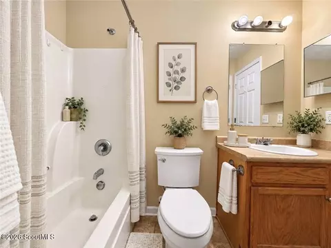 Bath - 214 Archer Rd, Guyton, GA 31312 photo 1 of 4