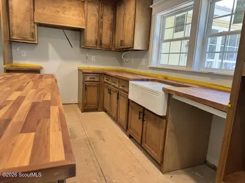 Kitchen - 893 E 1st St, Midway, GA 31320 photo 1 of 2