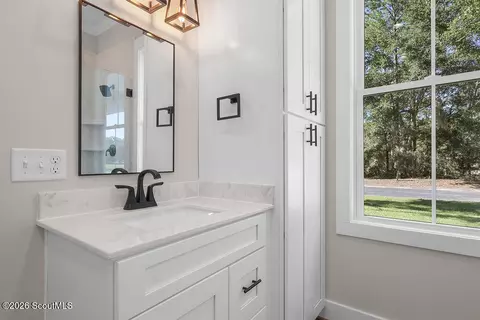 Bath - 1499 Sapelo Park Dr NE, Shellman Bluff, GA 31331 photo 4 of 11