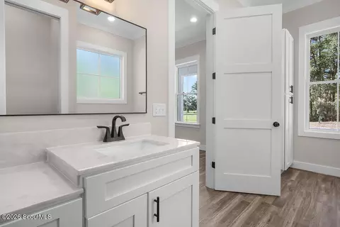 Bath - 1499 Sapelo Park Dr NE, Shellman Bluff, GA 31331 photo 5 of 11