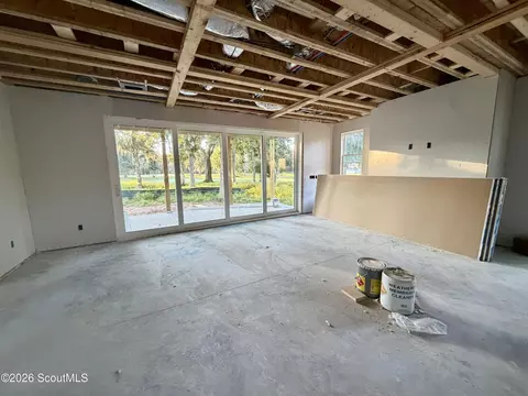 Living - 2073 Marshview Dr NE, Townsend, GA 31331 photo 2 of 3