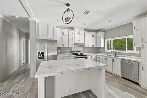 Kitchen - 2139 Susie Baker Rd NE, Townsend, GA 31331 photo 1 of 5