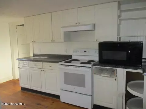 219 Marion St, Blackshear, GA 31516 photo 6