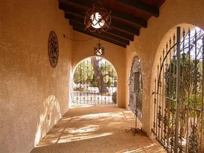 25 Devils Kitchen Dr, Sedona, AZ 86351 photo 2