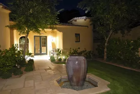 4836 E White Gates Dr, Phoenix, AZ 85018 photo 16