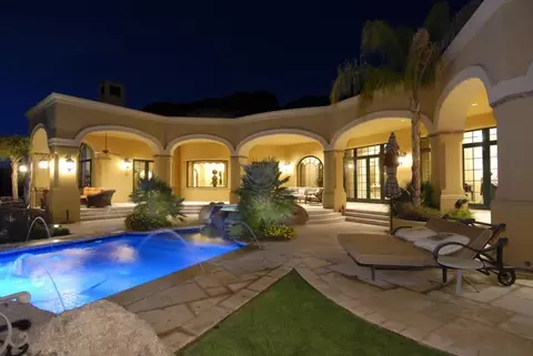4836 E White Gates Dr, Phoenix, AZ 85018 photo 12