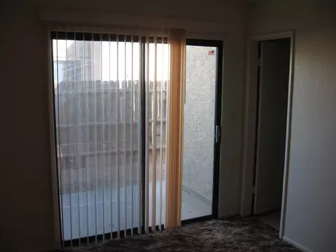 933 E Roma Ave, Phoenix, AZ 85014 photo 11