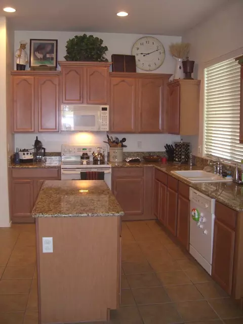 1059 E Phelps St, Gilbert, AZ 85296 photo 7