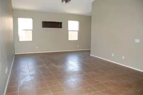 4541 E Sundance Ave, Gilbert, AZ 85297 photo 3