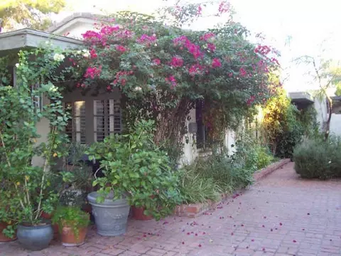 110 Echo Ln, Phoenix, AZ 85020 photo 3
