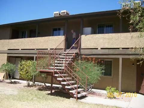 709 E Hazel Dr, Phoenix, AZ 85042 photo 1