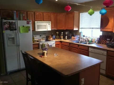 3223 E Kerry Ln, Phoenix, AZ 85050 photo 3