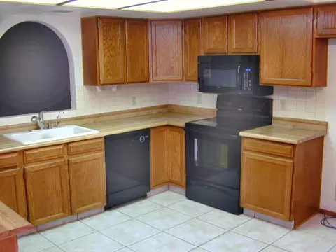 449 S Olmo Cir, Apache Junction, AZ 85120 photo 2