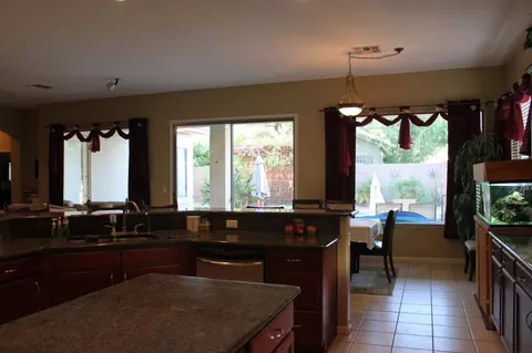 4118 E Del Rio St, Gilbert, AZ 85295 photo 2