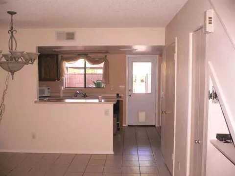 4835 E Mcneil St #5, Phoenix, AZ 85044 photo 4
