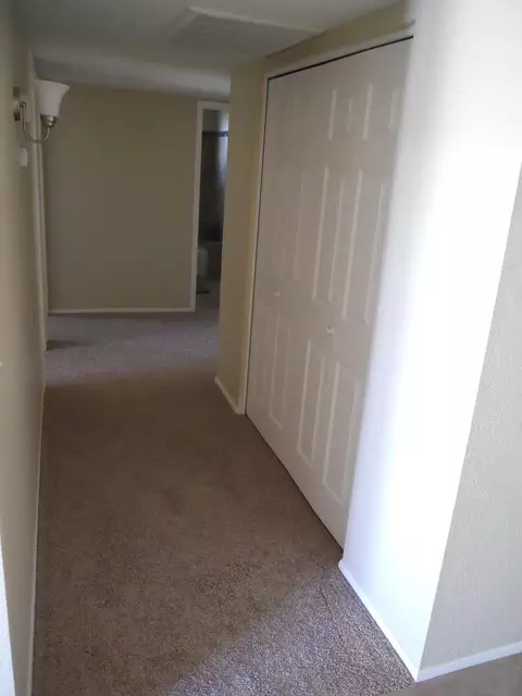 3907 E Paradise Dr, Phoenix, AZ 85028 photo 9