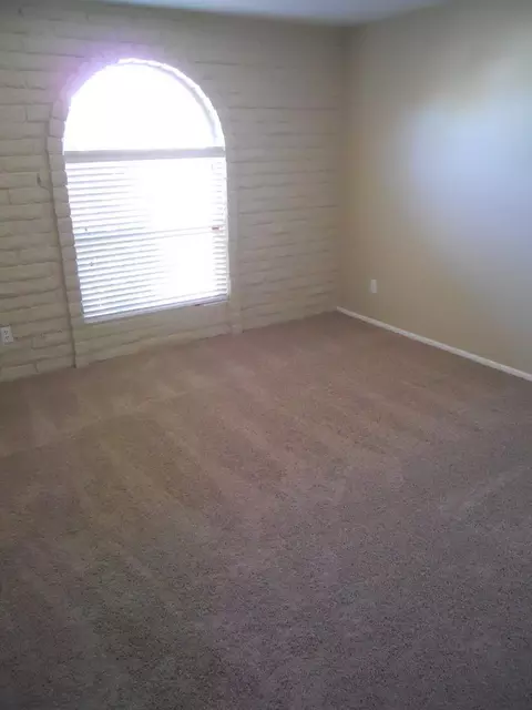 3907 E Paradise Dr, Phoenix, AZ 85028 photo 14