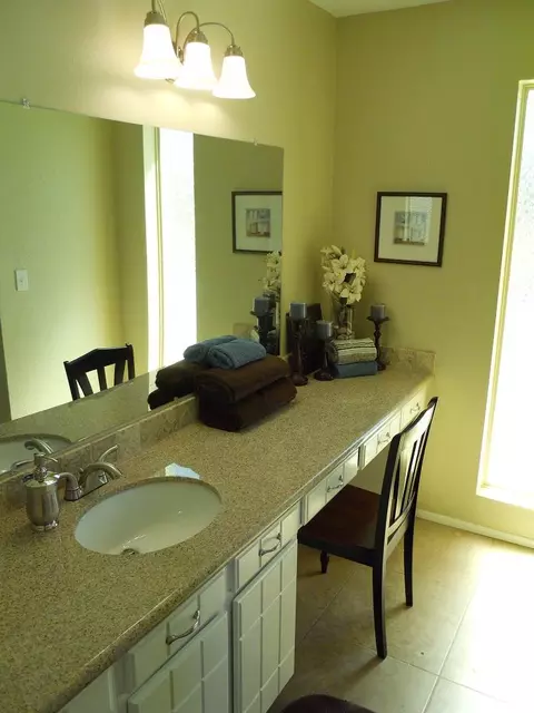 3907 E Paradise Dr, Phoenix, AZ 85028 photo 11
