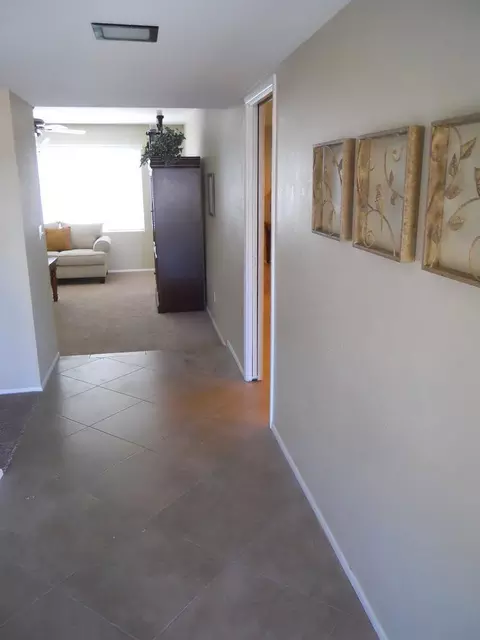 3907 E Paradise Dr, Phoenix, AZ 85028 photo 8