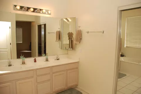 1427 W Windhaven Ave, Gilbert, AZ 85233 photo 12