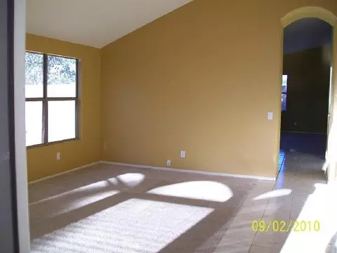 1709 E Morgan Ct, Gilbert, AZ 85295 photo 3