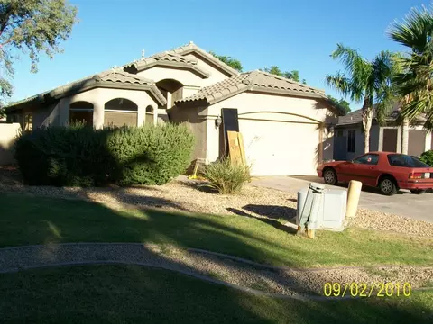 1709 E Morgan Ct, Gilbert, AZ 85295 photo 1