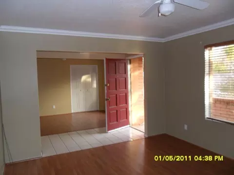 3934 E Laurel Ln, Phoenix, AZ 85028 photo 4