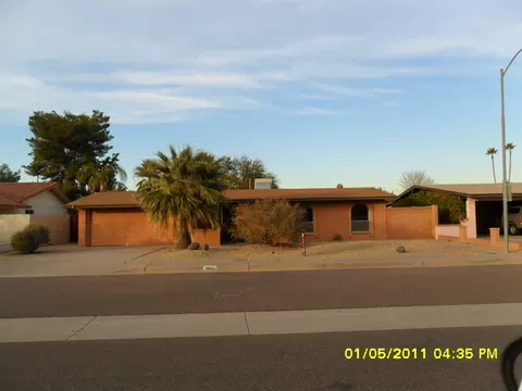 3934 E Laurel Ln, Phoenix, AZ 85028 photo 1